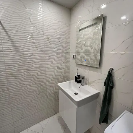 Apartmán Cosy, Fully Renovated 2bd Near The Cathedral *