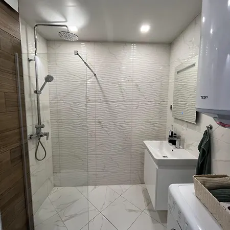 Apartmán Cosy, Fully Renovated 2bd Near The Cathedral *