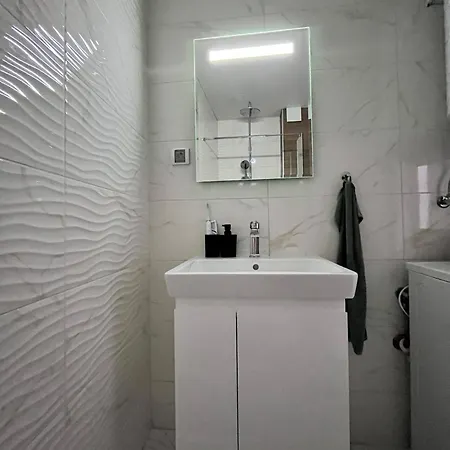 Apartmán Cosy, Fully Renovated 2bd Near The Cathedral Varna