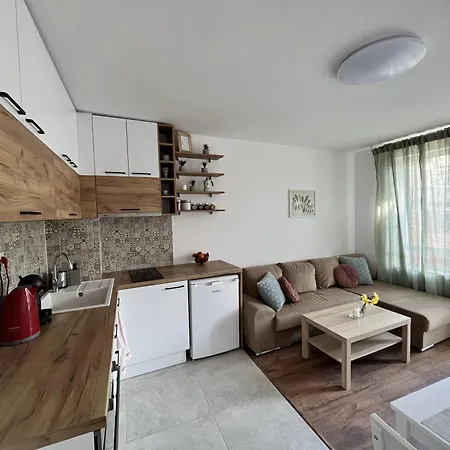 Cosy, Fully Renovated 2bd Near The Cathedral * ヴァルナ